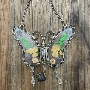 Floral Butterfly window ornament with Heart MOM Charm & Grandma window glass